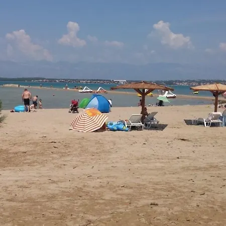 In Posedarje/paklenica Riviera 33678 아파트 *